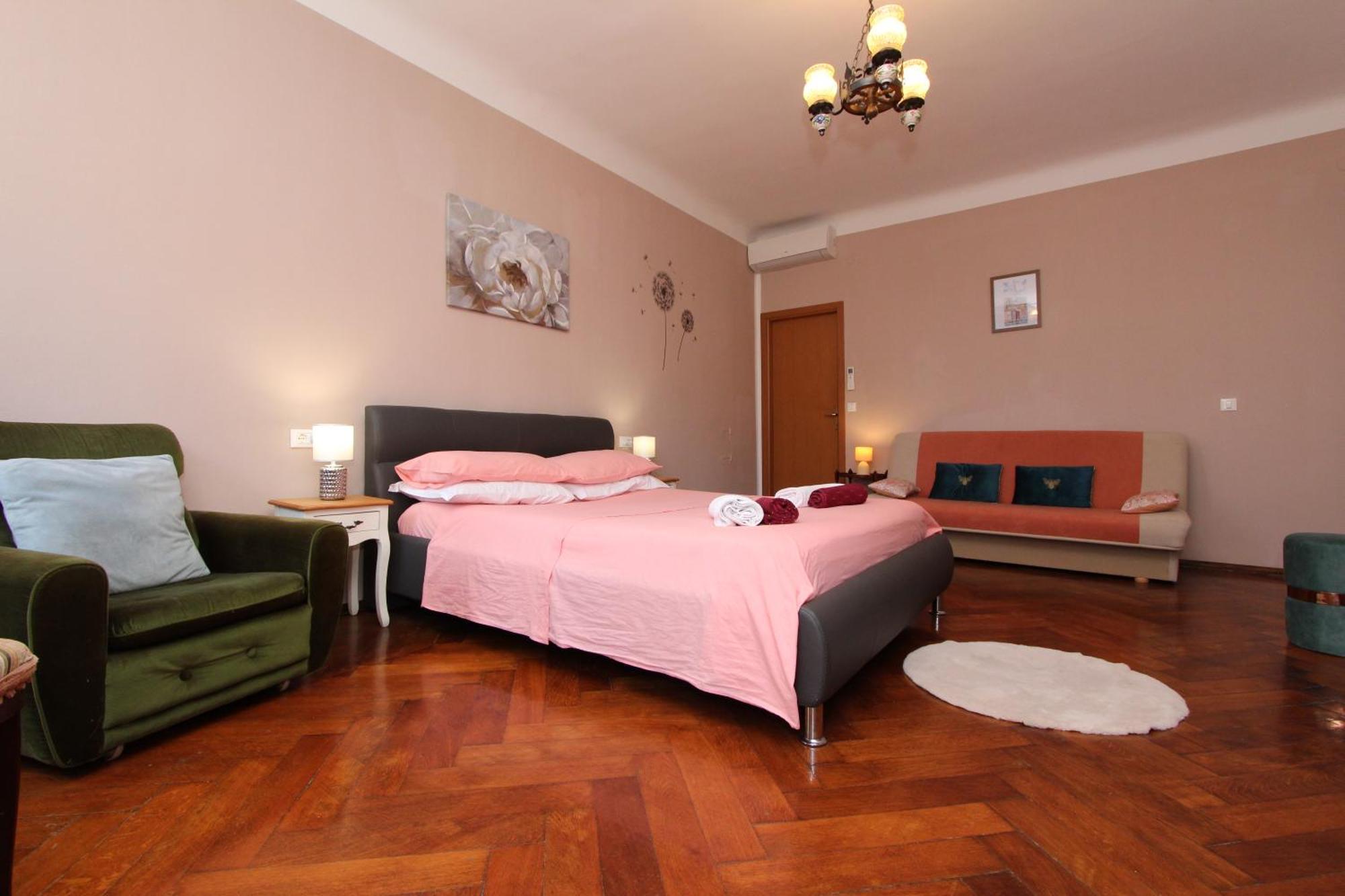 Guest House Barocco 로비니 외부 사진